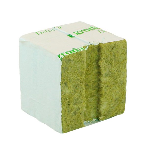 Grodan Rockwool Delta Medium - 75 x 75mm (With Pinhole)